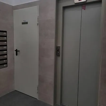 En